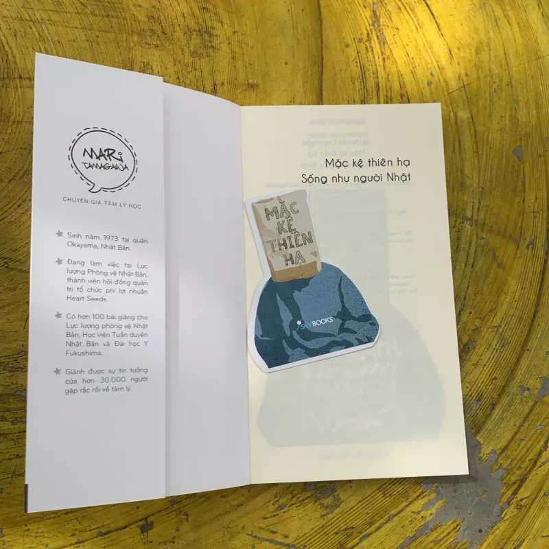  COMBO: MẶC KỆ THIÊN HẠ SỐNG NHƯ NGƯỜI NHẬT & MÌNH LÀ CÁ VIỆC CỦA MÌNH LÀ BƠI  789815