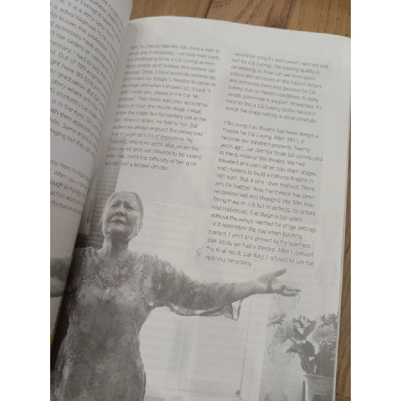 Beautiful and real: An oral history of Cải Lương - Hugo Frey, Suzanne Joinson 549426