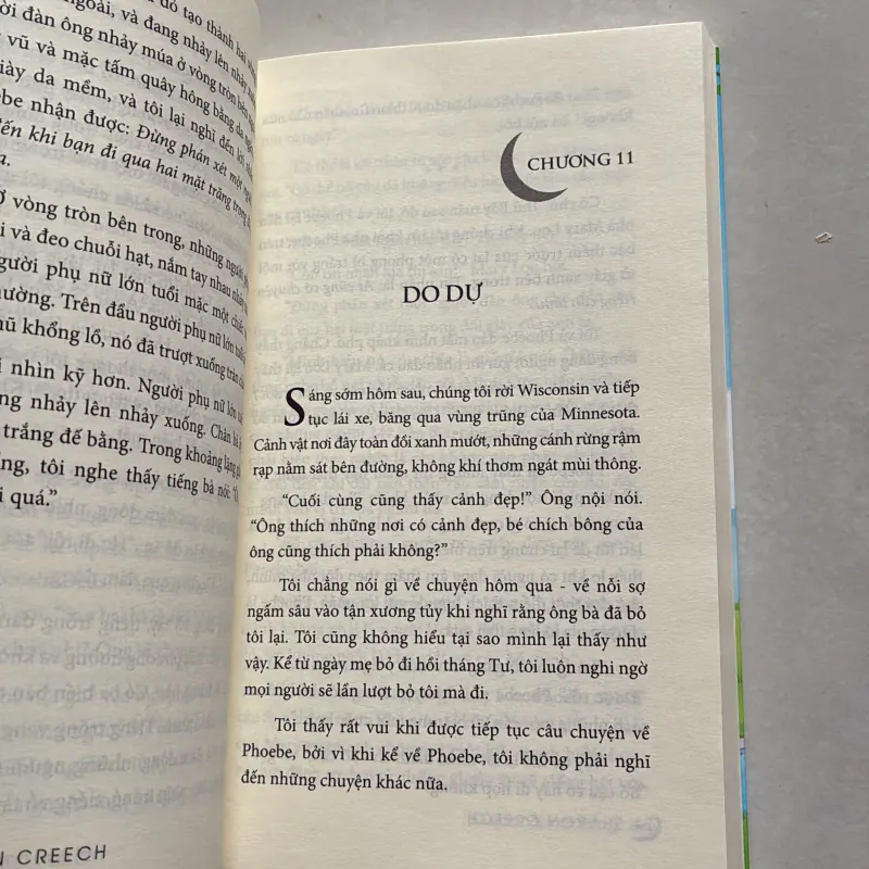 Đi qua hai mặt trăng - Sharon Creech (t01) 750529