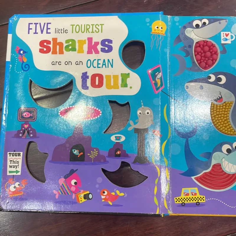 Ngoại văn tiếng anh trẻ em : NEVER TOUCH THE SHARKS - count the 5 snappy sharks  1028018