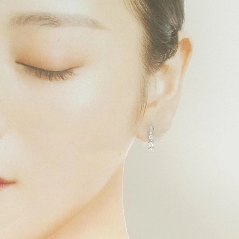 K18WG Bông tai kim cương 0.62CT - Hàng hiệu Chính hãng 868147