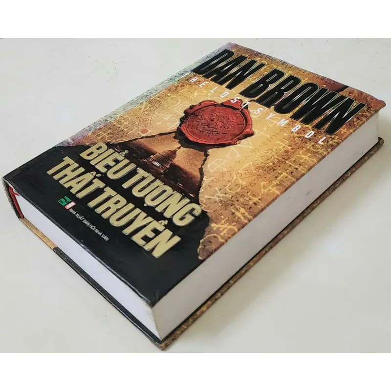 Dan Brown - tiểu thuyết BIỂU TƯỢNG THẤT TRUYỀN 704336
