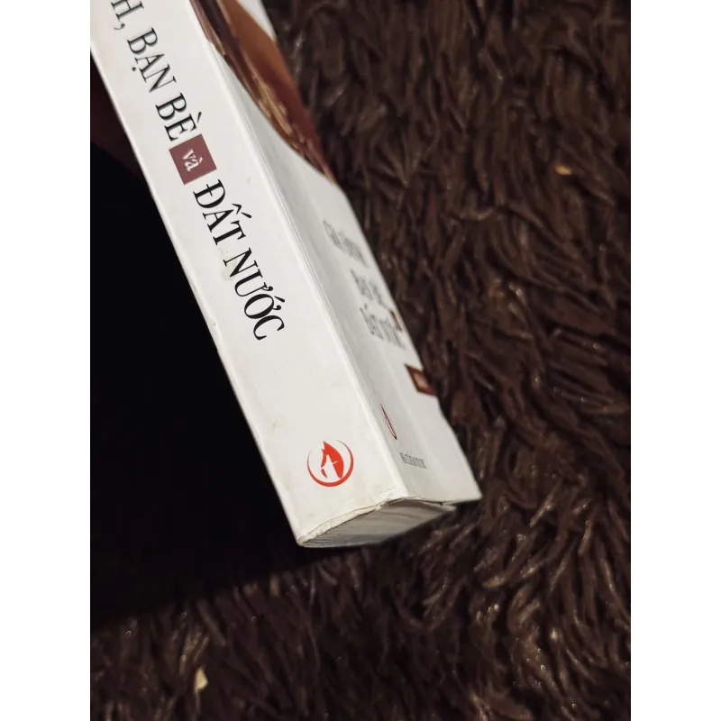 Gia đình, bạn bè và đất nước 975537