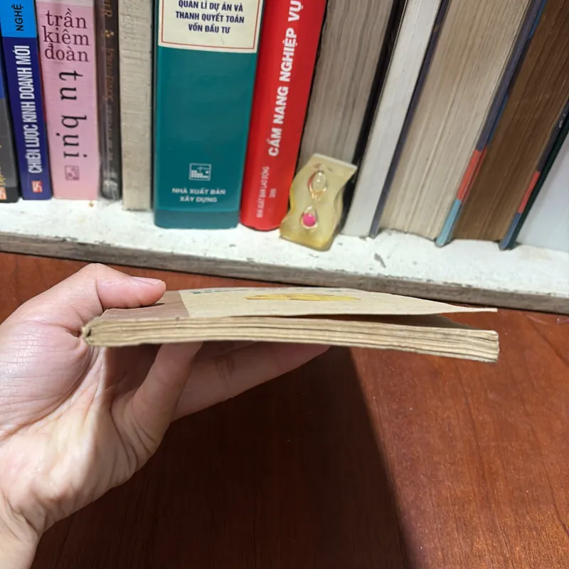 [Sách Xưa] - II Thơ: Hoa Trên Đá - Chế Lan Viên - 1984 792580