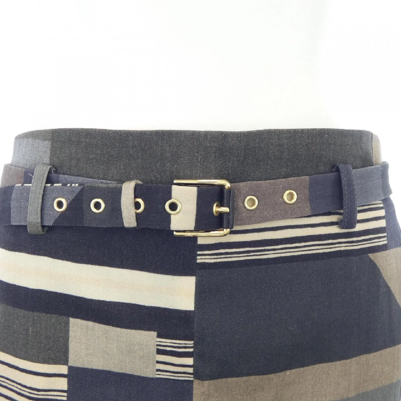 Chân váy SALVATORE FERRAGAMO - Hàng hiệu Authentic 820455