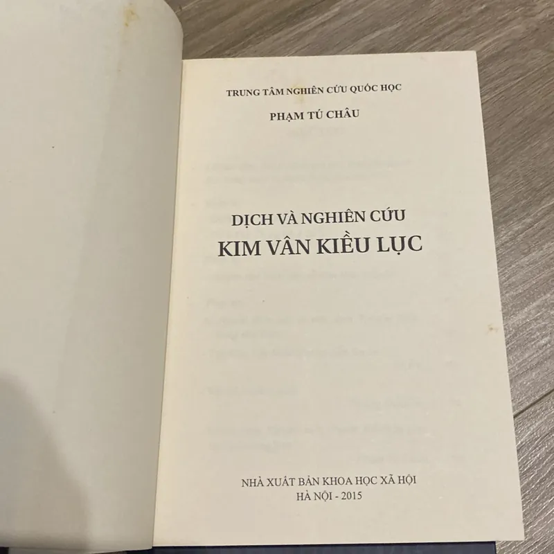 DỊCH VÀ NGHIÊN CỨU KIM VÂN KIỀU LỤC 699289