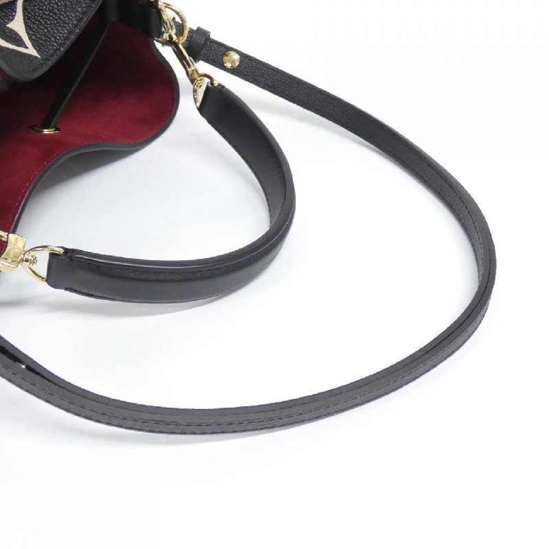 Túi đeo vai Louis Vuitton Monogram Bicolor Empreinte Neo Noé MM M45497 608602