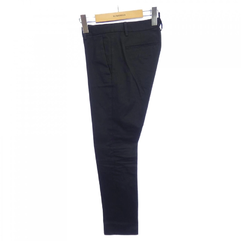 Quần DSQUARED2 - Hàng hiệu Authentic 821305