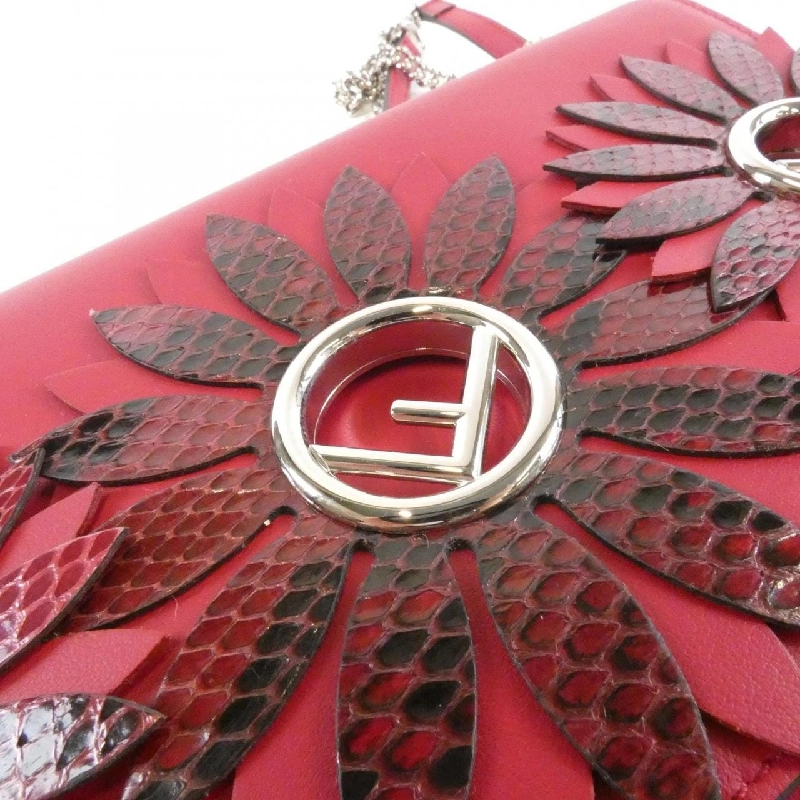 Ví xách dây chuyền Fendi Can I F 8BS004 A0L0 621380