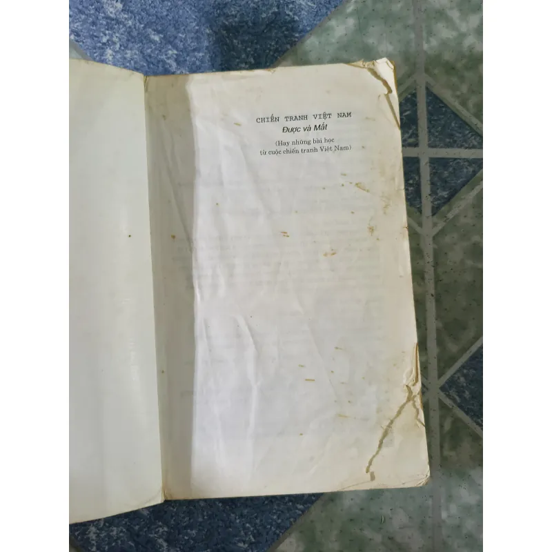 Chiến tranh Việt Nam được và mất - Nigel Cawthorne 789147