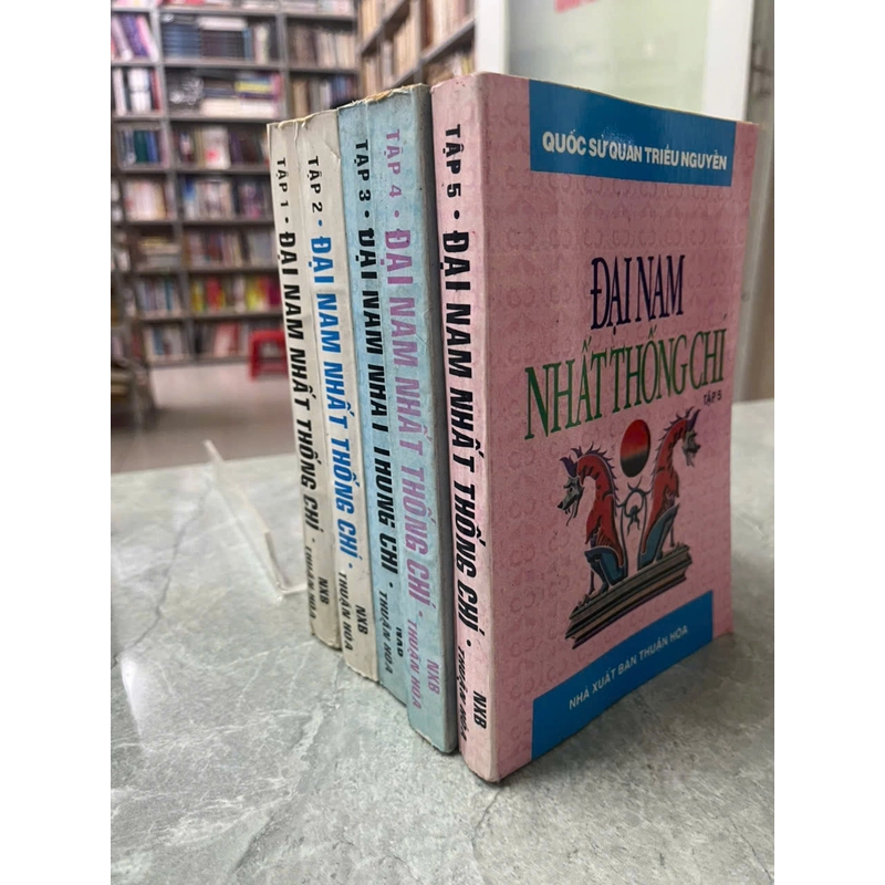 ĐẠI NAM NHẤT THỐNG CHÍ( 5 TẬP) 532028