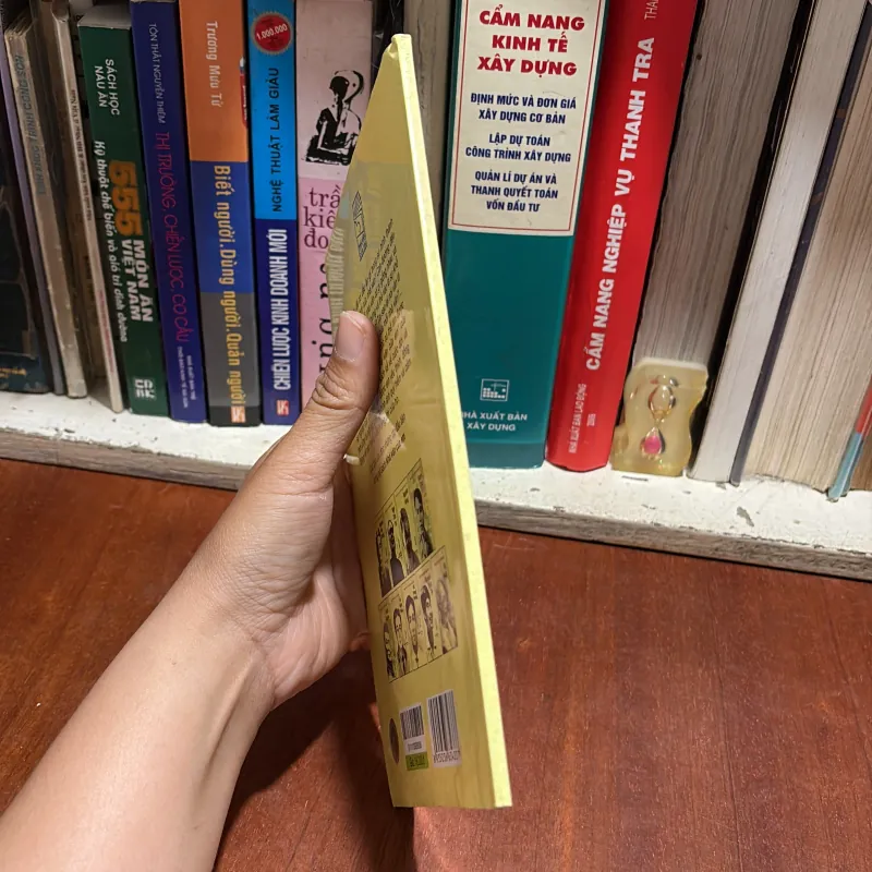 II Tác Giả Và Tác Phẩm: Tô Hoài, Nhà Văn Của Mọi Lứa Tuổi - Nguyễn Văn Tùng - 2011 801138