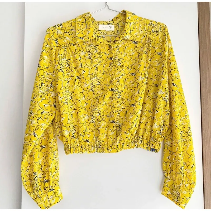 MỚI 98%***IVY MODA* ÁO SƠ MI CROPTOP DÀI TAY* CHẤT ĐẸP, MÁT, MỚI 90%* TẶNG QUÀ 0Đ FS 588222