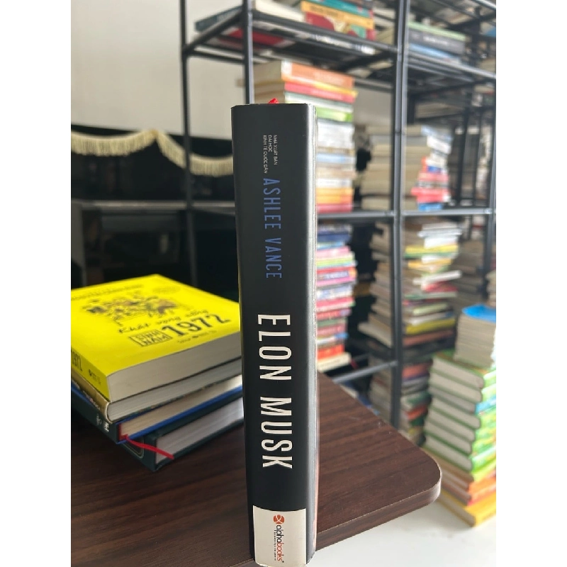 Elon Musk- Ashlee Vance 928814