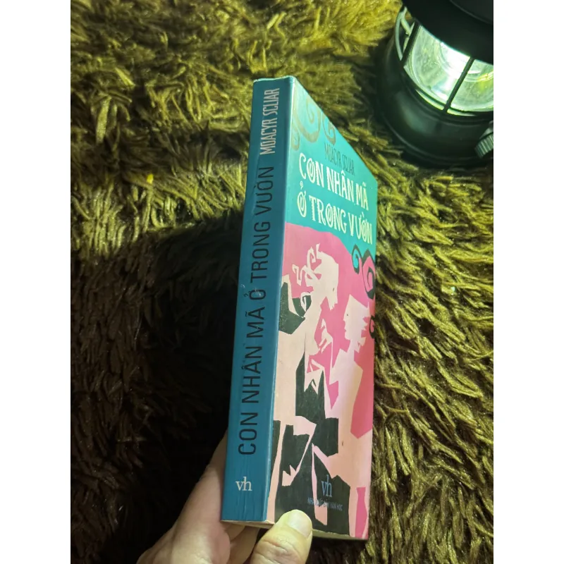 Con nhân mã trong vườn 1022211