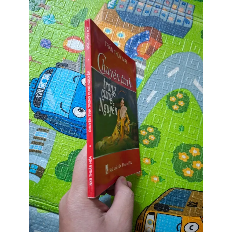 Chuyện tình trong cung Nguyễn  785184