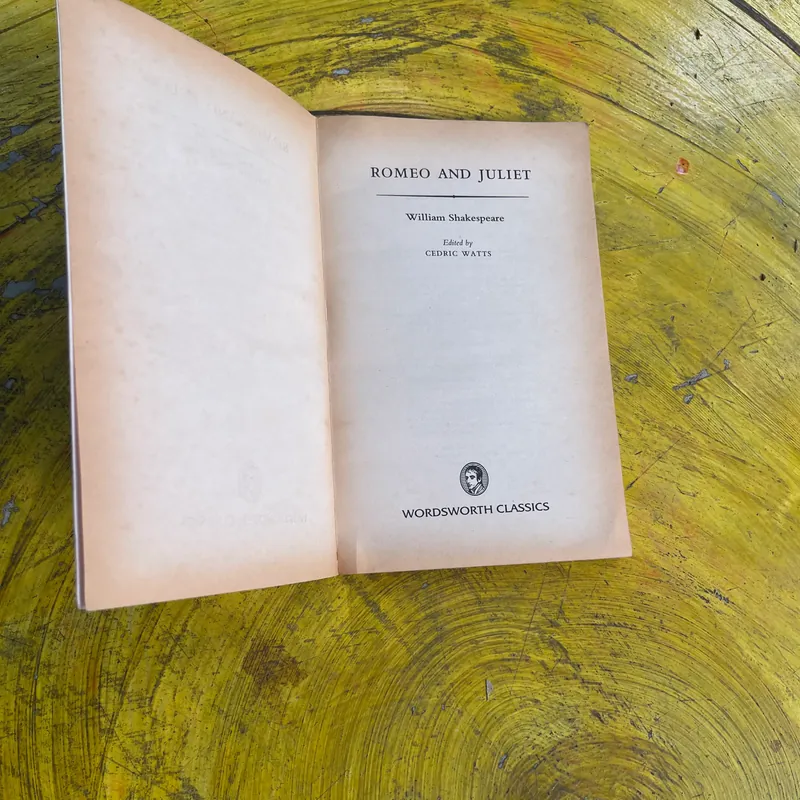 ROMEO AND JULIET- WILLIAM SHAKESPEARE 561023