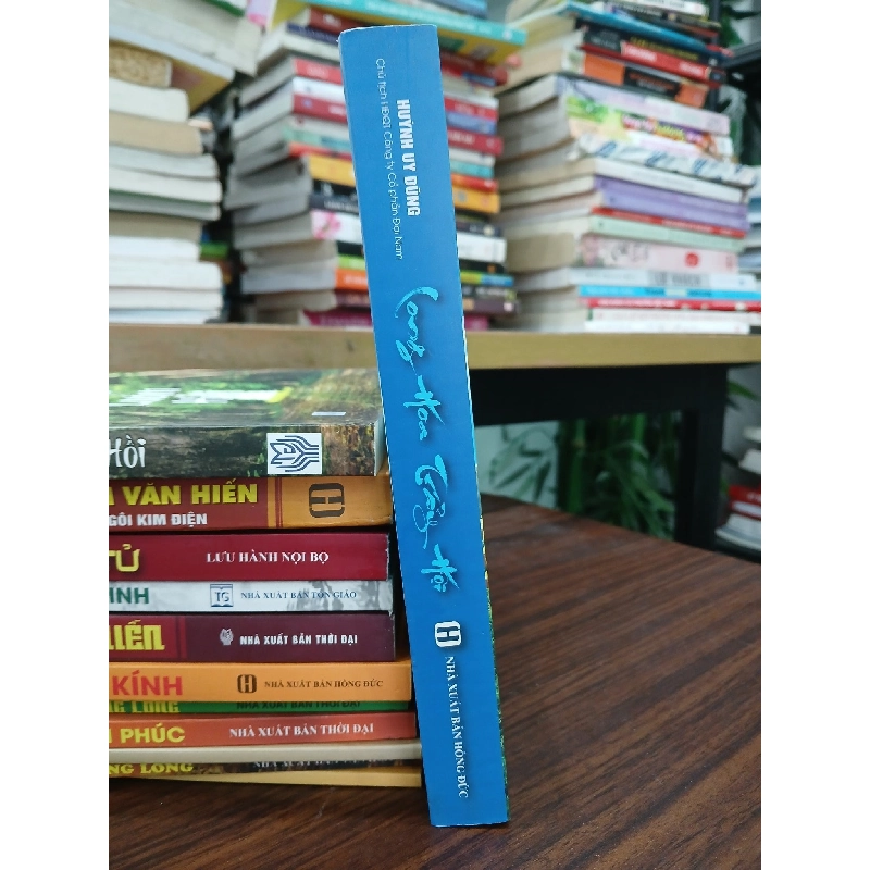 Long hoa trẩy hội - Huỳnh Uy Dũng 790491