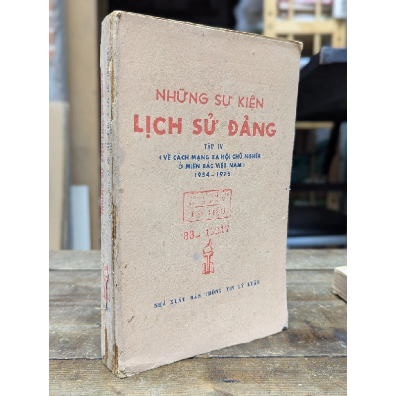 Những sự kiện lịch sử đảng tập IV 551843