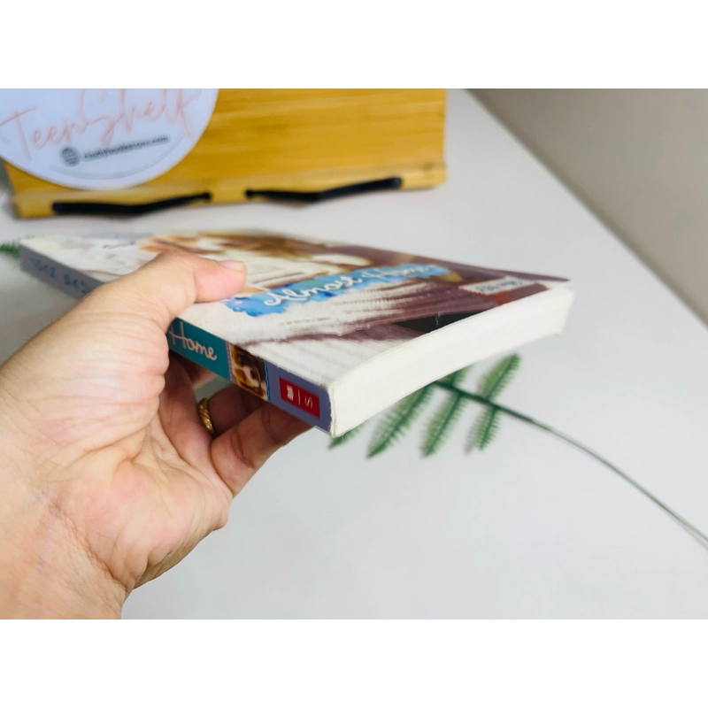 [Sách 2hand từ US] Like new 90% -  Almost Home – Joan Bauer 472989