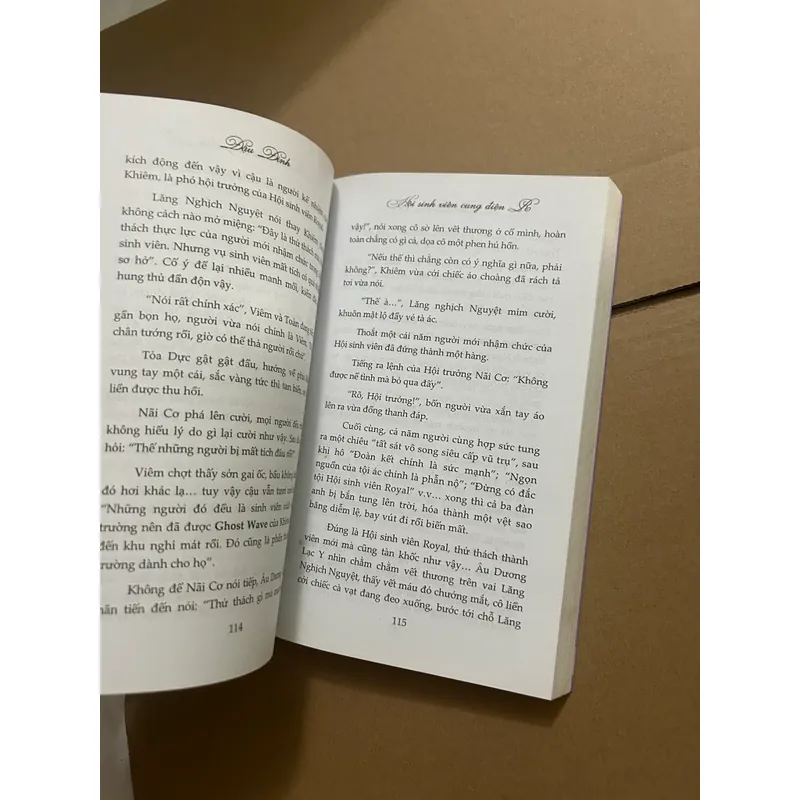 Hội sinh viên cung điện R 562955