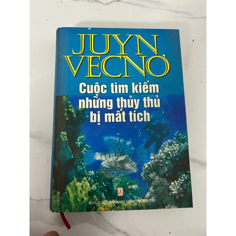 Cuộc tìm kiếm những thủy thủ bị mất tích - Jules Verne 781141