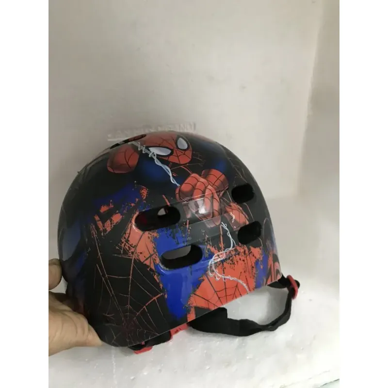 nón bảo hiểm có hình con nhiện 933490