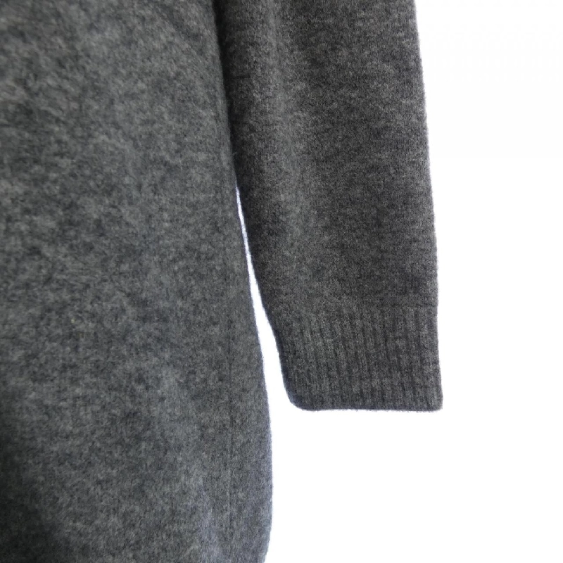 Balenciaga BALENCIAGA 365844 T7101 Áo len 628011