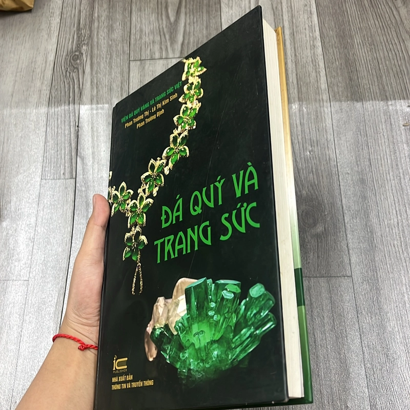 Đá quý và trang sức. 2b2  521827