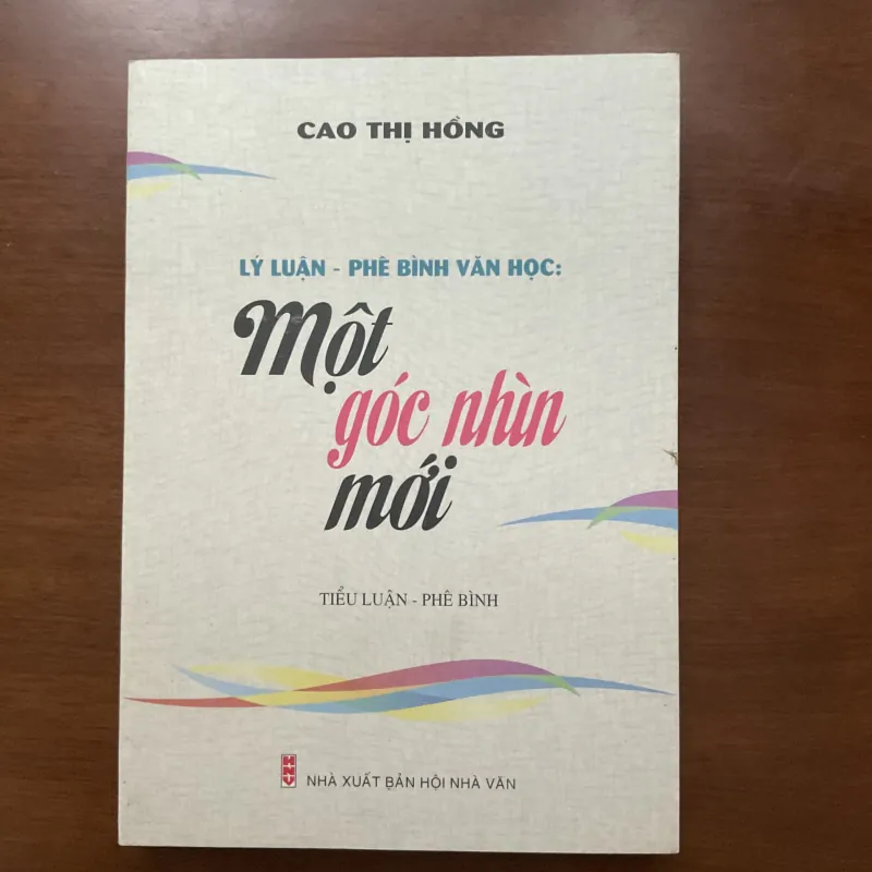 [PHÊ BÌNH VĂN HỌC] Một góc nhìn mới - Cao Thị Hồng 751530