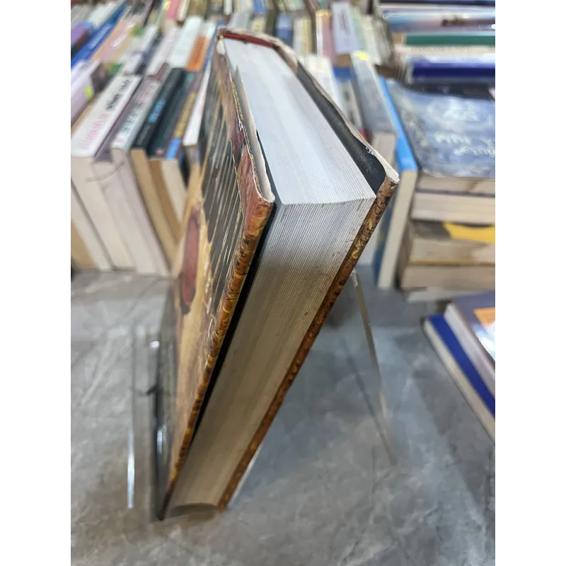 BIỂU TƯỢNG THẤT TRUYỀN- DAN BROWN 712492