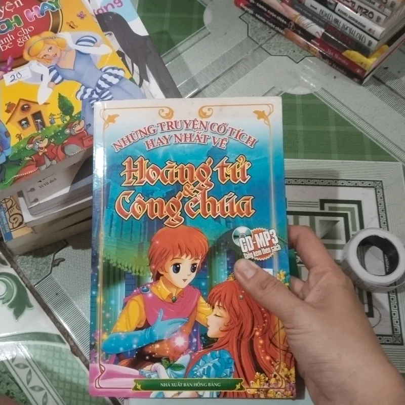 Hoàng tử và công chúa kèm đĩa  562766