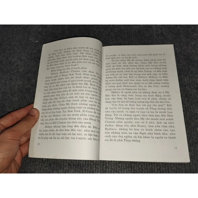 CUỘC ĐỜI HAI MẶT CỦA HILLARY CLINTON 991143