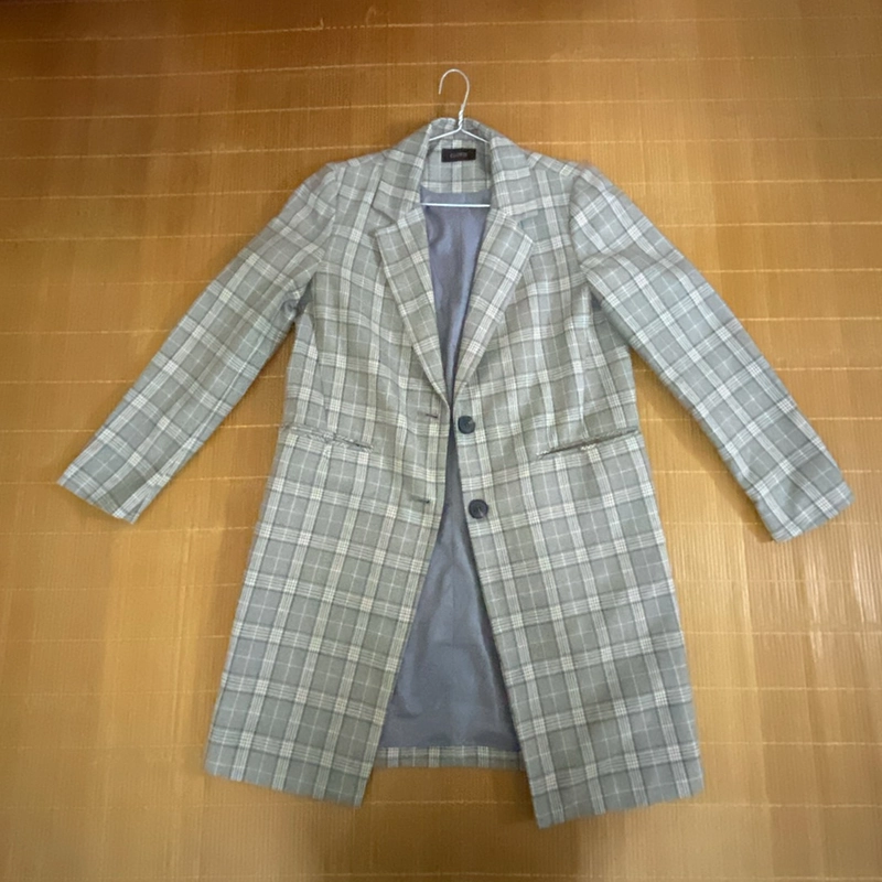 Áo vest dáng dài cho nữ 45-55kg ạ.  466564