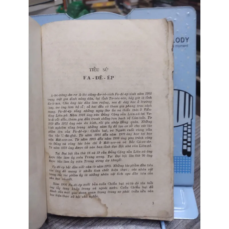 Sách: Chiến Bại Tác giả: Fa - Đê - Ep (A3) 597581