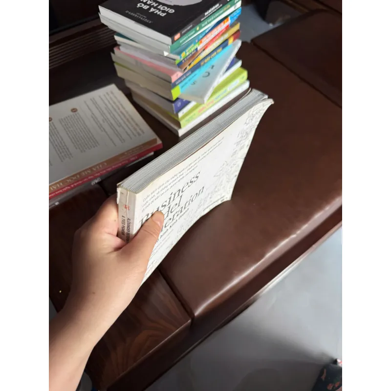 BUSINESS MODEL GENERATION – TẠO LẬP MÔ HÌNH KINH DOANH | Sách kinh doanh kinh điển- K4 1023604