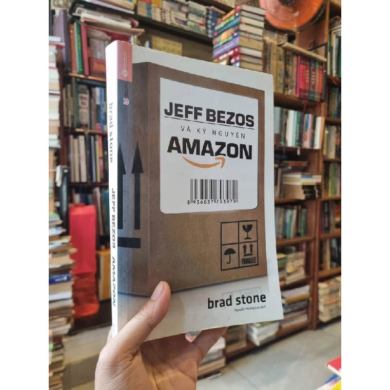 Jeff Bezos và kỷ nguyên Amazon - Brad Stone 121793