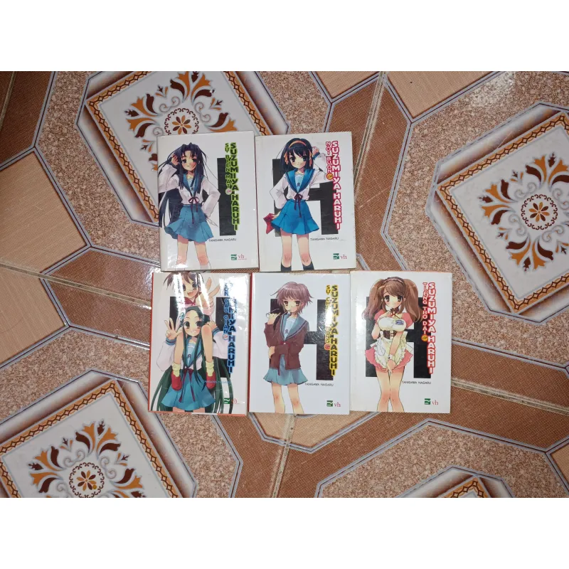 5 cuốn light novel Suzumiya Haruhi 1030471