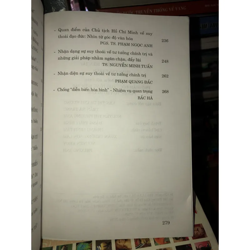 Nhận diện về “tự diễn biến”, “tự chuyển hóa” và giải pháp đấu tranh ngăn chặn  756996