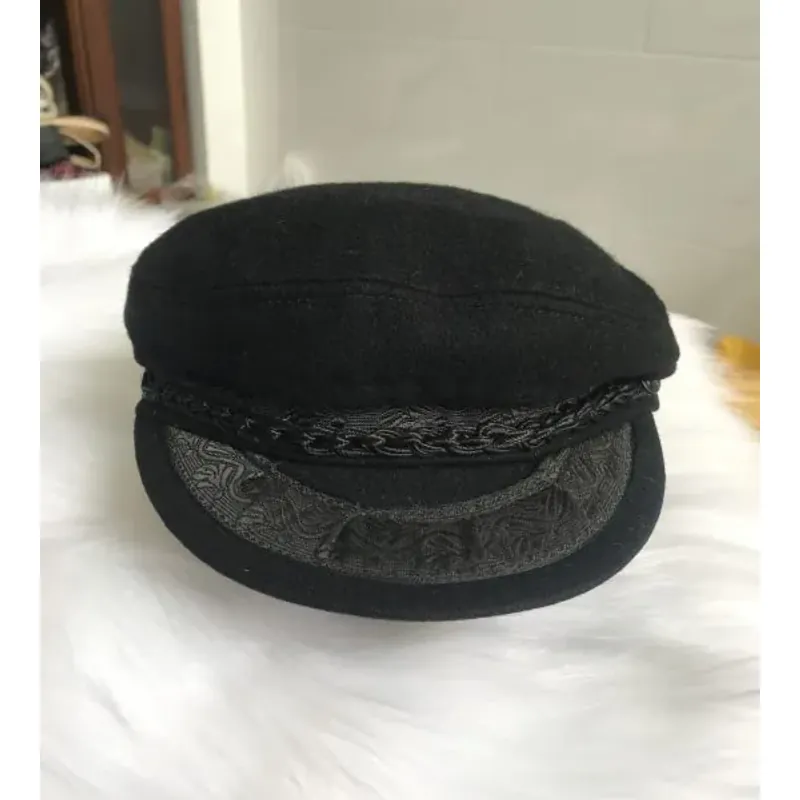 nón kết vải nỉ made in GREECE 972006