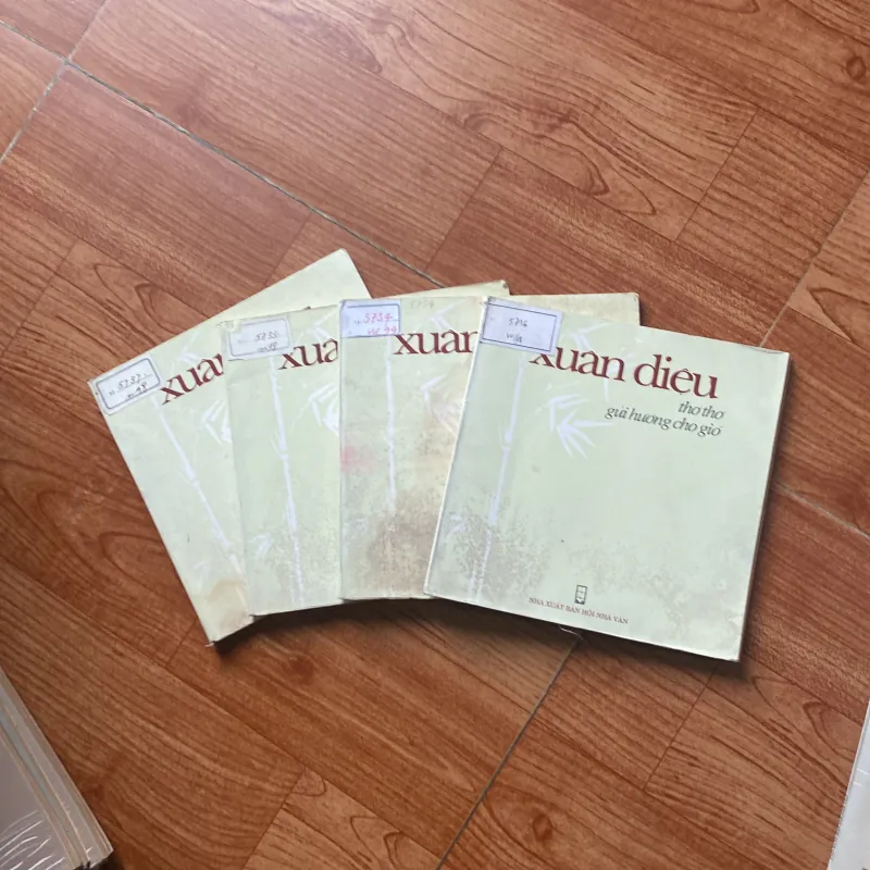 Xuân Diệu thơ thơ gửi hương cho gió 936653