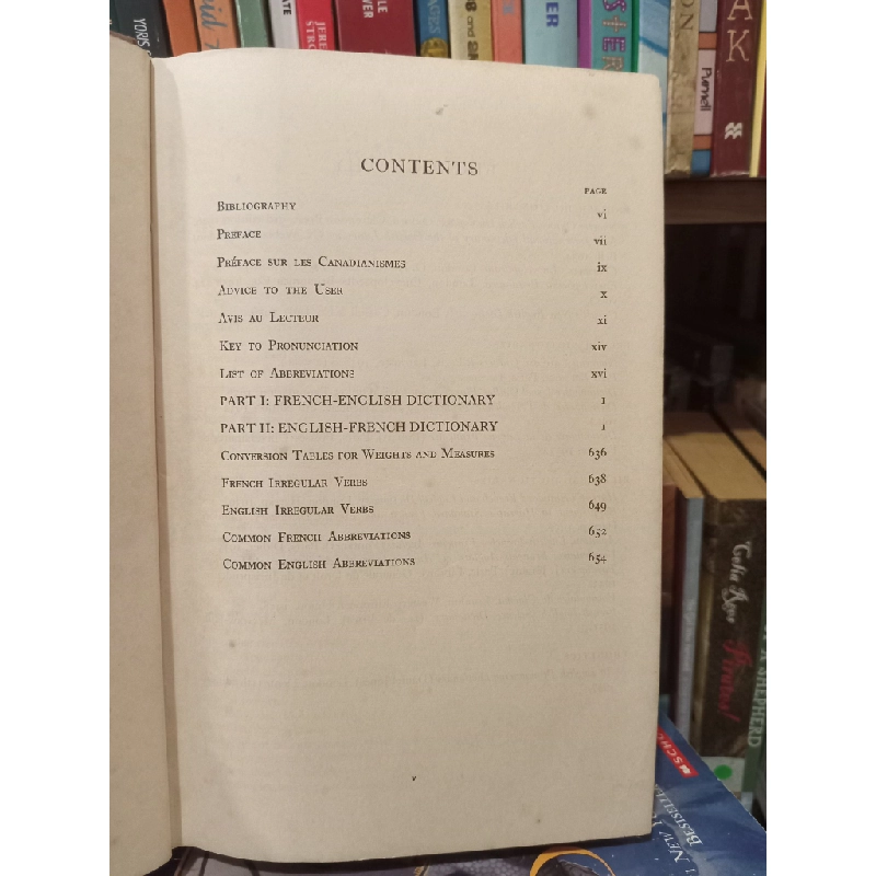 Cassell's New French Dictionary: Incorporating Canadian Usage 451993