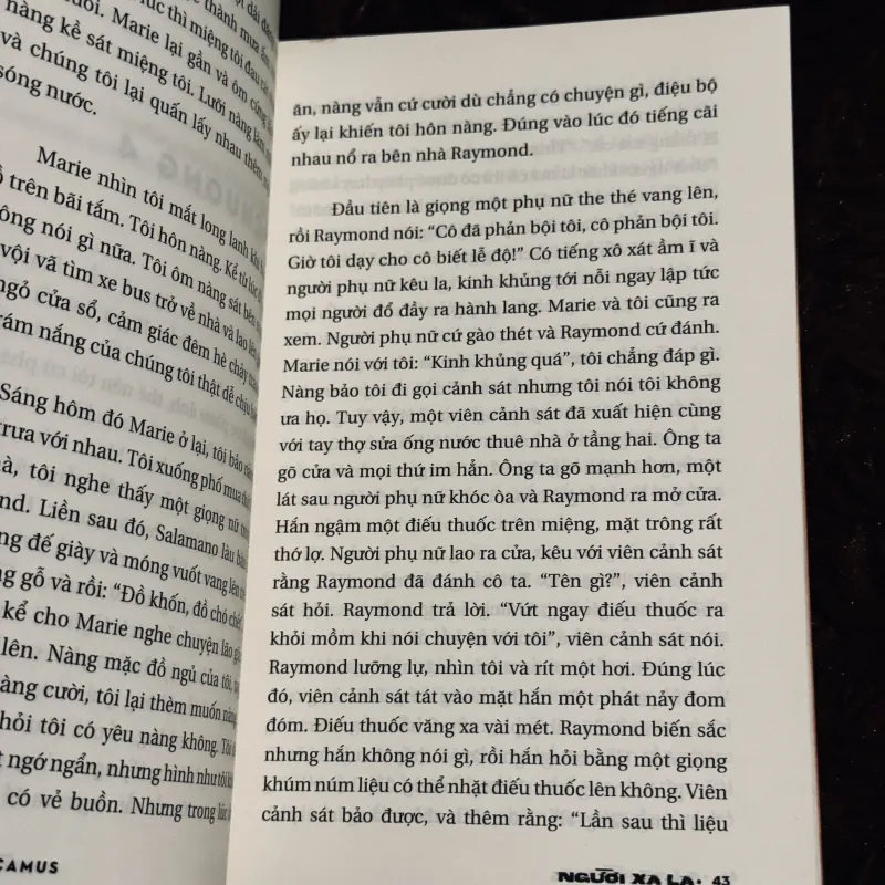 Người xa lạ 1031418