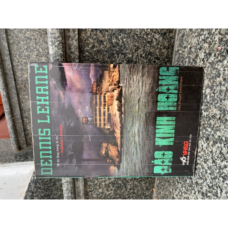 Sách Đảo Kinh Hoàng - Denis Lehane 493083