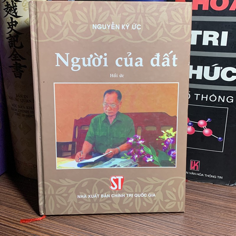 Người của đất (hồi ức) Nguyễn Ký Ức 187390