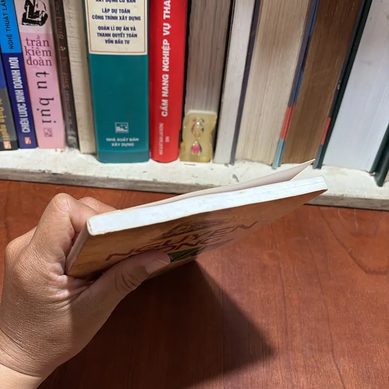 II Văn Học Việt Nam: Bỉ Vỏ - Nguyên Hồng - 2010 801120