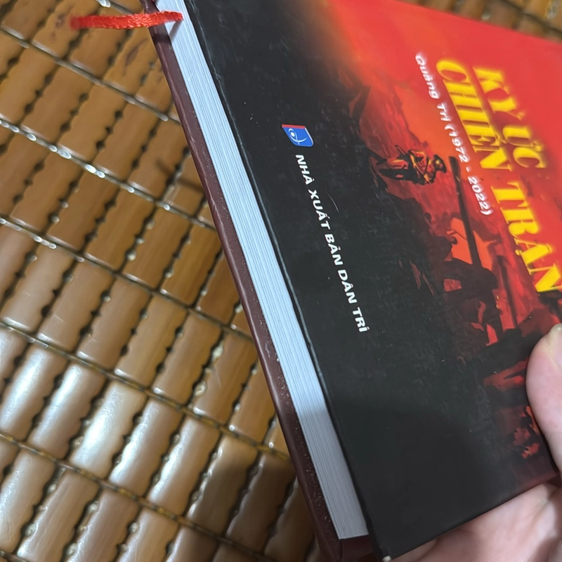 Ký ức chiến trận Quảng Trị (1972-2022) - Nguyễn Xuân Vượng 476468