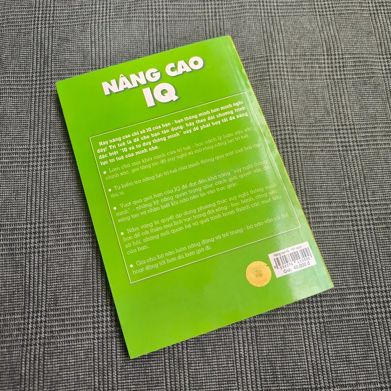 Nâng Cao IQ - 101 Cách Trau Dồi Trí Tuệ - Ron Bracey (NXB Trẻ) - Giá bìa 40k 560336