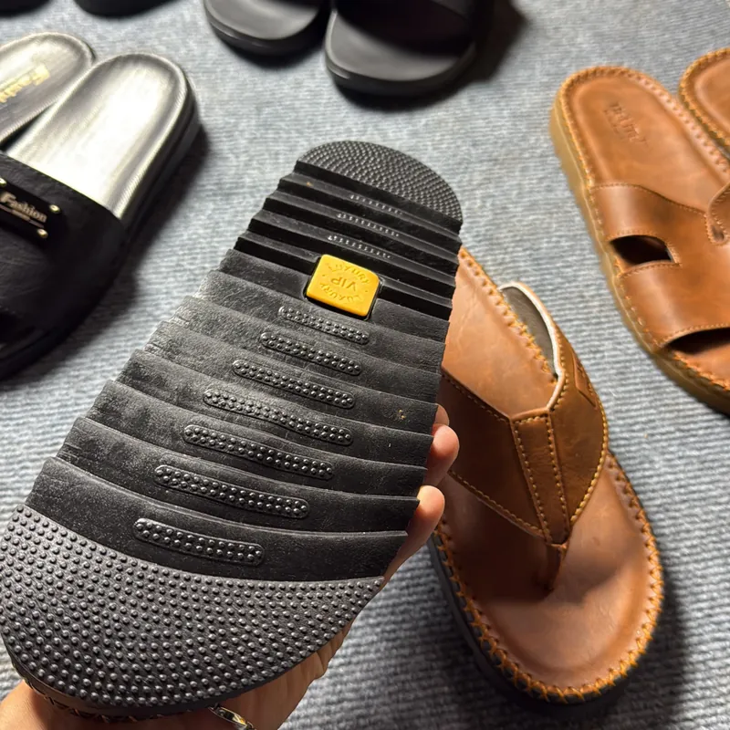 Dép Tông Nam Halita Da Bò Mới Khui Box 704996