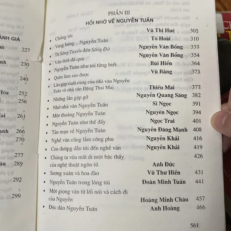 NGUYỄN TUÂN CÂY BÚT TÀI HOA VÀ ĐỘC ĐÁO  752986